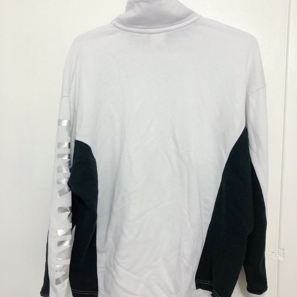 PINK VS white quarter zip XS - Picture 2 of 3